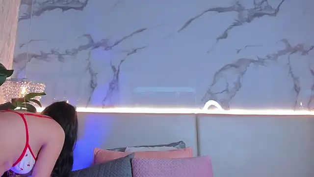 ValSmith  online show from February 2026 03:38:02 AM