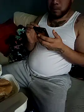 Snapshot of bellylova chatting on February 2026 04:14:01 PM bellylova online show from February 2026 04:14:01 PM