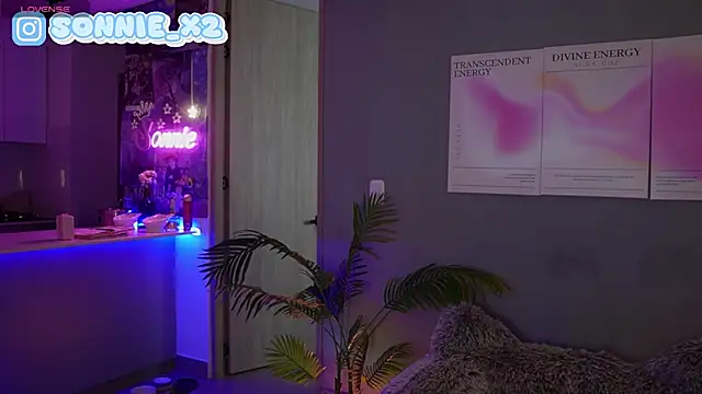 Snapshot of Sonnie_mami chatting on January 2026 01:37:02 PM Sonnie mami online show from January 2026 01:37:02 PM