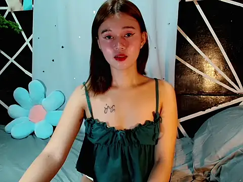 Snapshot of urgirl_mikah chatting on September 2025 10:37:02 PM urgirl mikah online show from September 2025 10:37:02 PM