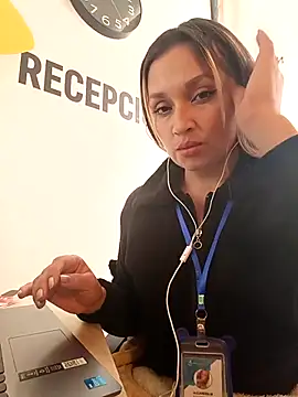 Snapshot of ALEJA__07 chatting on September 2025 01:00:02 PM ALEJA 07 online show from September 2025 01:00:02 PM