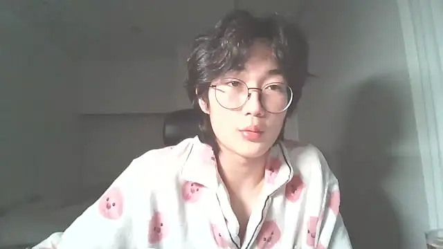 Snapshot of imurboy chatting on October 2025 05:24:02 PM imurboy online show from October 2025 05:24:02 PM