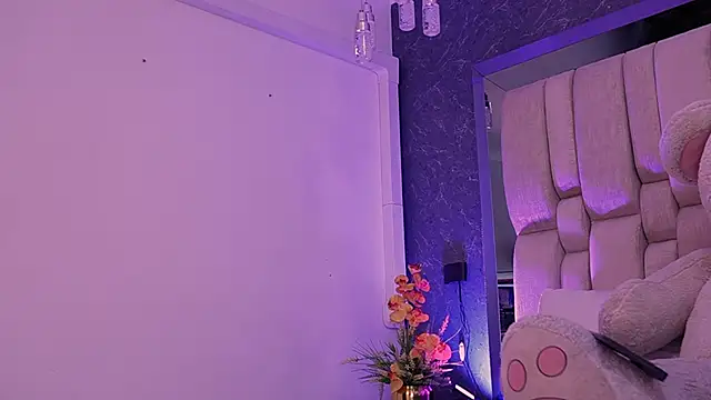 Snapshot of SamantaVazquez chatting on November 2025 12:15:02 PM SamantaVazquez online show from November 2025 12:15:02 PM