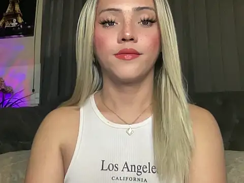 calimonroe online show from December 2025 12:39:02 AM