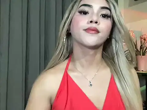 Snapshot of calimonroe chatting on May 2026 08:36:02 PM calimonroe online show from May 2026 08:36:02 PM