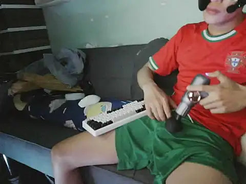 Snapshot of boyhigh1997 chatting on November 2025 06:08:02 PM boyhigh1997 online show from November 2025 06:08:02 PM