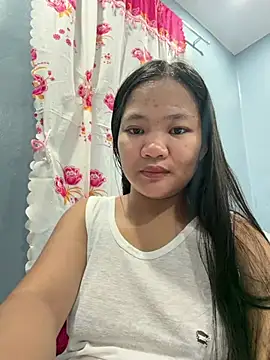 Snapshot of princess_janine chatting on May 2026 01:49:02 PM princess janine online show from May 2026 01:49:02 PM