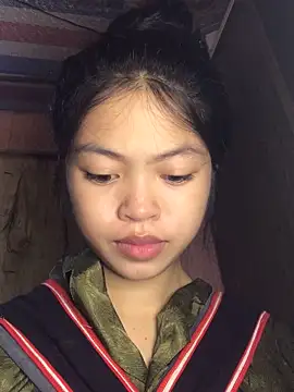 Snapshot of Thy00__ chatting on October 2025 09:32:01 AM Thy00   online show from October 2025 09:32:01 AM