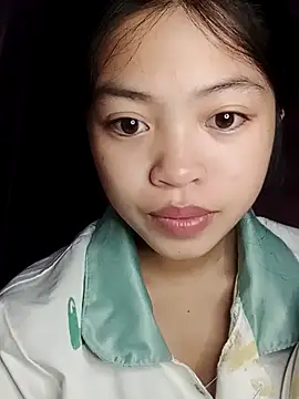 Snapshot of Thy00__ chatting on October 2025 07:37:01 PM Thy00   online show from October 2025 07:37:01 PM