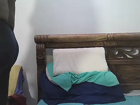 morenocabro10 online show from September 2025 09:27:01 PM