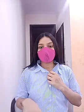 Snapshot of Cute_Rakhi8 chatting on May 2026 05:45:01 AM Cute Rakhi8 online show from May 2026 05:45:01 AM