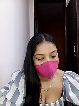 Snapshot of Cute_Rakhi8 chatting on May 2026 05:27:02 AM Cute Rakhi8 online show from May 2026 05:27:02 AM