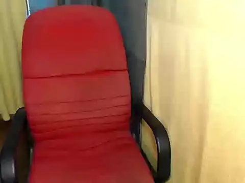 lovelyallena07 online show from April 2026 01:52:02 AM