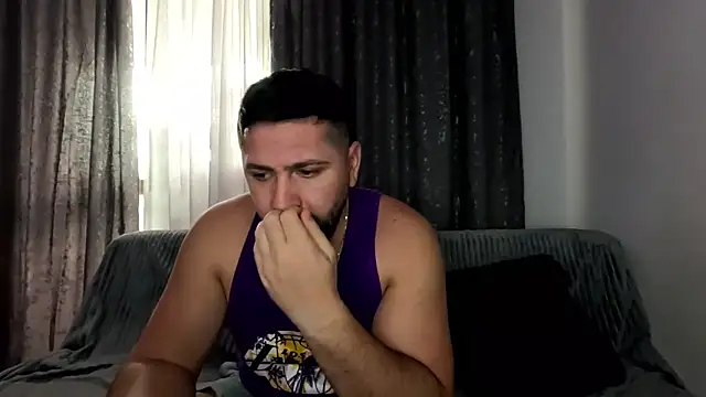 Gold Alpha Boy online show from November 2025 11:22:01 AM