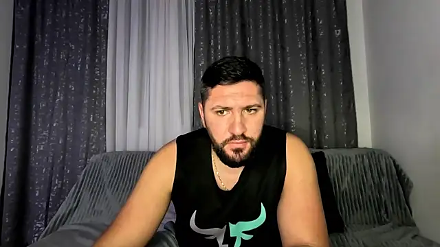 Gold Alpha Boy online show from November 2025 03:45:01 PM