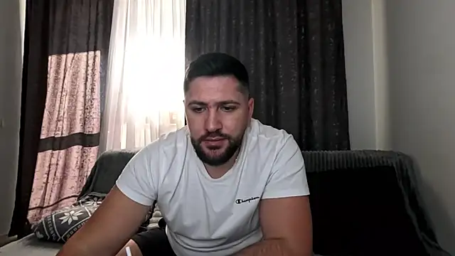 Gold Alpha Boy online show from November 2025 09:53:02 AM