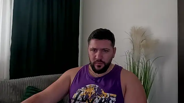 Gold Alpha Boy online show from January 2026 01:04:01 PM