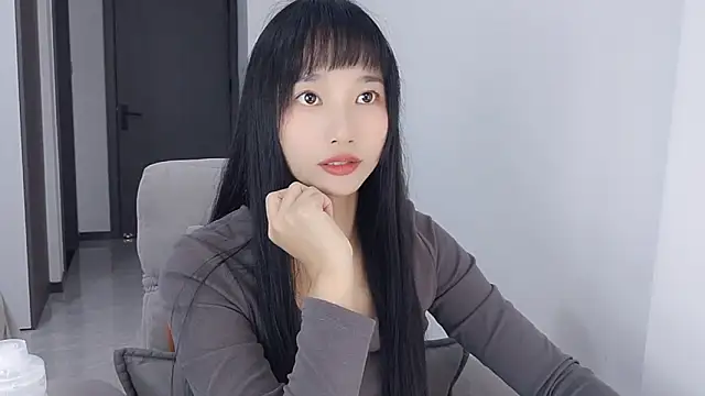 Snapshot of Lisa-3333 chatting on November 2025 02:08:01 PM Lisa-3333 online show from November 2025 02:08:01 PM