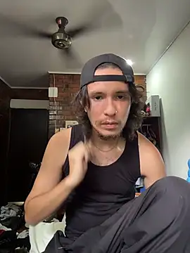 Luxx 14 online show from April 2026 09:42:02 PM