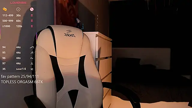 Aura boobss online show from March 2026 09:47:02 PM