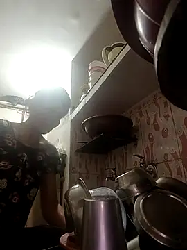 ISHANI-SINGH online show from February 2026 12:47:02 PM