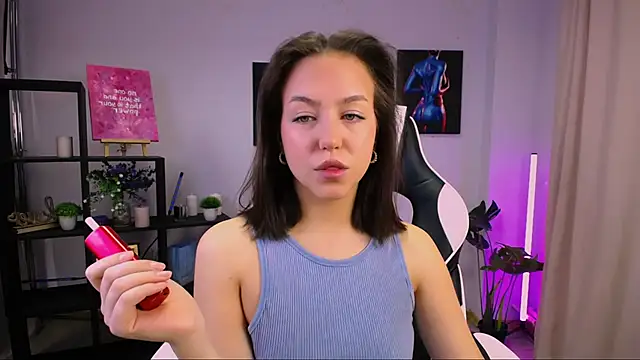 Snapshot of CindySparkl chatting on November 2025 04:56:02 AM CindySparkl online show from November 2025 04:56:02 AM