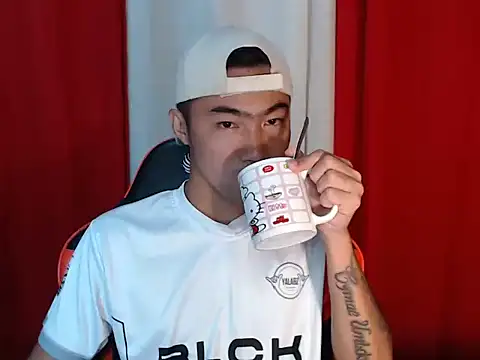 Snapshot of Siege_cum69 chatting on May 2026 01:51:02 PM Siege cum69 online show from May 2026 01:51:02 PM
