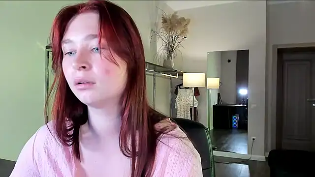 Snapshot of Meri_Cutte chatting on December 2025 01:39:01 PM Meri Cutte online show from December 2025 01:39:01 PM