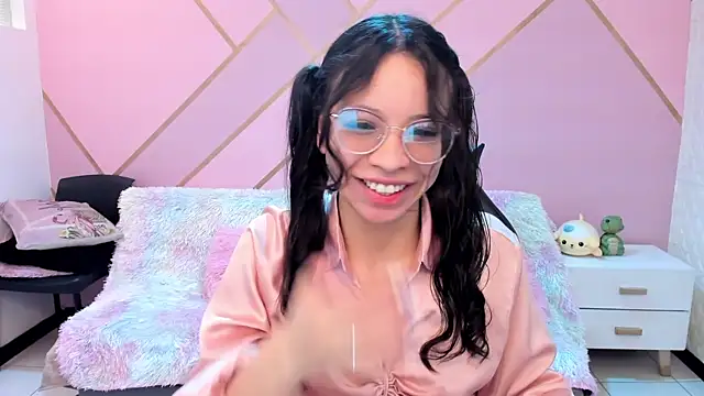 Snapshot of Giaa_rossi chatting on November 2025 01:06:02 PM Giaa rossi online show from November 2025 01:06:02 PM