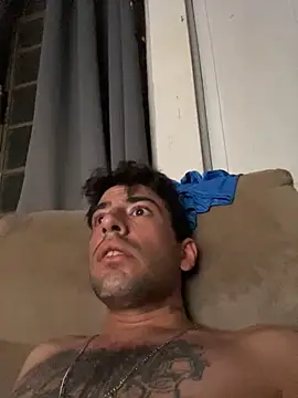 Snapshot of Dudupintudoo chatting on November 2025 04:04:01 AM Dudupintudoo online show from November 2025 04:04:01 AM