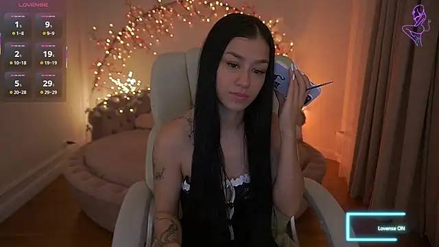 FataleNellie online show from June 2026 09:15:01 PM