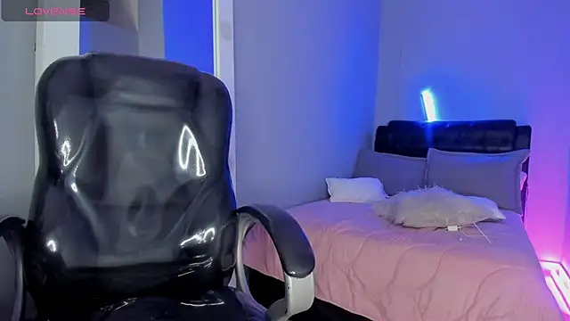 Snapshot of Jhon_snow22 chatting on December 2025 01:53:01 PM Jhon snow22 online show from December 2025 01:53:01 PM