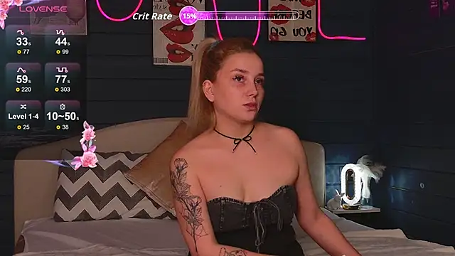 Snapshot of Crystal_Jull chatting on October 2025 01:45:01 PM Crystal Jull online show from October 2025 01:45:01 PM