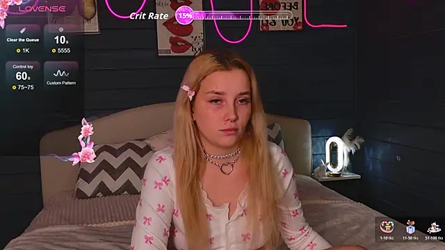 Snapshot of Crystal_Jull chatting on November 2025 04:40:01 PM Crystal Jull online show from November 2025 04:40:01 PM