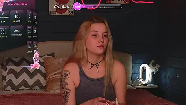 Snapshot of Crystal_Jull chatting on November 2025 04:41:01 PM Crystal Jull online show from November 2025 04:41:01 PM