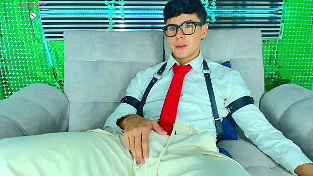 CamiiGuzmanX online show from March 2026 09:36:02 PM