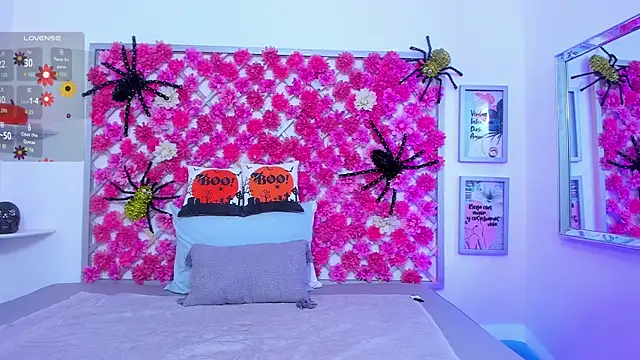 hannah miller 1 online show from October 2025 12:01:02 PM