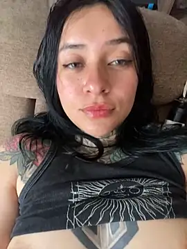 Snapshot of Rouse_07 chatting on September 2025 04:23:02 PM Rouse 07 online show from September 2025 04:23:02 PM