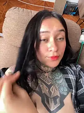 Snapshot of Rouse_07 chatting on November 2025 04:18:02 PM Rouse 07 online show from November 2025 04:18:02 PM