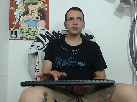 Snapshot of Thomasjons_ chatting on October 2025 12:00:02 AM Thomasjons online show from October 2025 12:00:02 AM