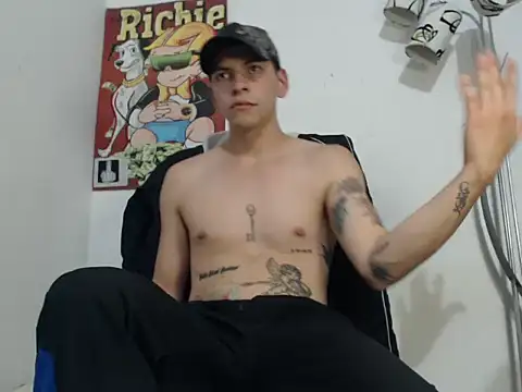 Snapshot of Thomasjons_ chatting on October 2025 01:28:01 AM Thomasjons online show from October 2025 01:28:01 AM