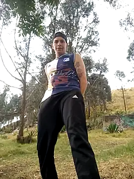 Snapshot of Thomasjons_ chatting on November 2025 06:07:02 PM Thomasjons online show from November 2025 06:07:02 PM