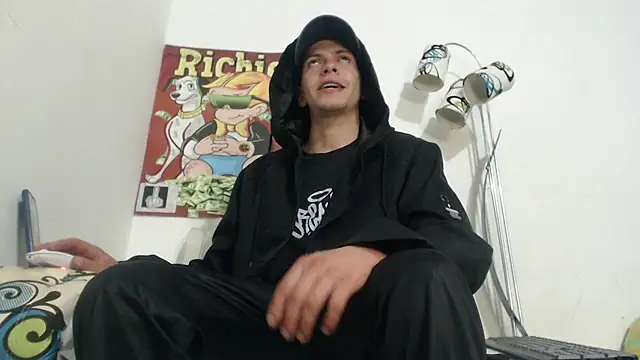 Snapshot of Thomasjons_ chatting on December 2025 03:45:02 AM Thomasjons online show from December 2025 03:45:02 AM