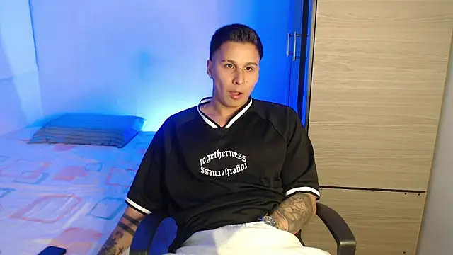 valentinosex1 online show from February 2026 11:03:02 PM