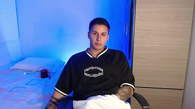 valentinosex1 online show from March 2026 08:47:01 PM