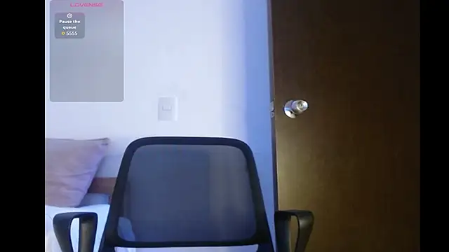 Snapshot of axel_davis_ chatting on October 2025 12:11:01 AM axel davis online show from October 2025 12:11:01 AM