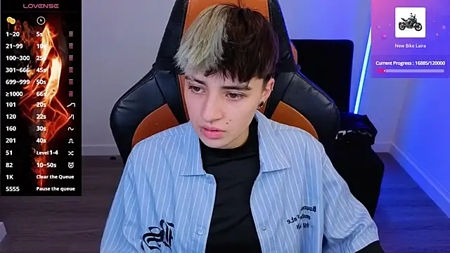 Snapshot of imlaiaaa chatting on October 2025 12:08:02 AM imlaiaaa online show from October 2025 12:08:02 AM