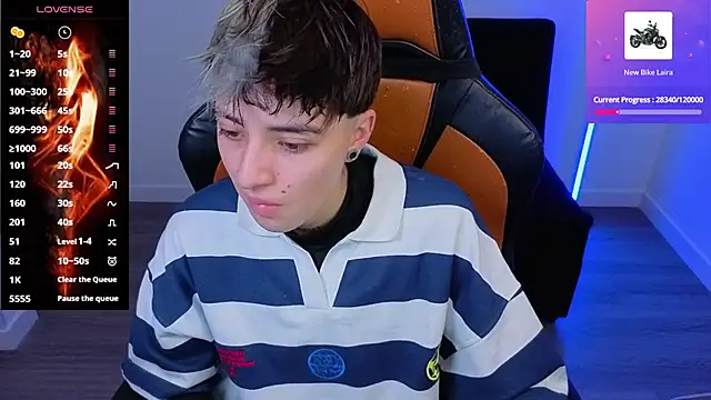 Snapshot of imlaiaaa chatting on October 2025 10:32:02 PM imlaiaaa online show from October 2025 10:32:02 PM