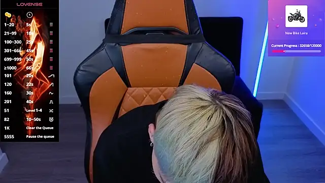 Snapshot of imlaiaaa chatting on October 2025 10:00:02 PM imlaiaaa online show from October 2025 10:00:02 PM