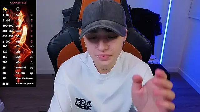 Snapshot of imlaiaaa chatting on October 2025 11:49:01 PM imlaiaaa online show from October 2025 11:49:01 PM